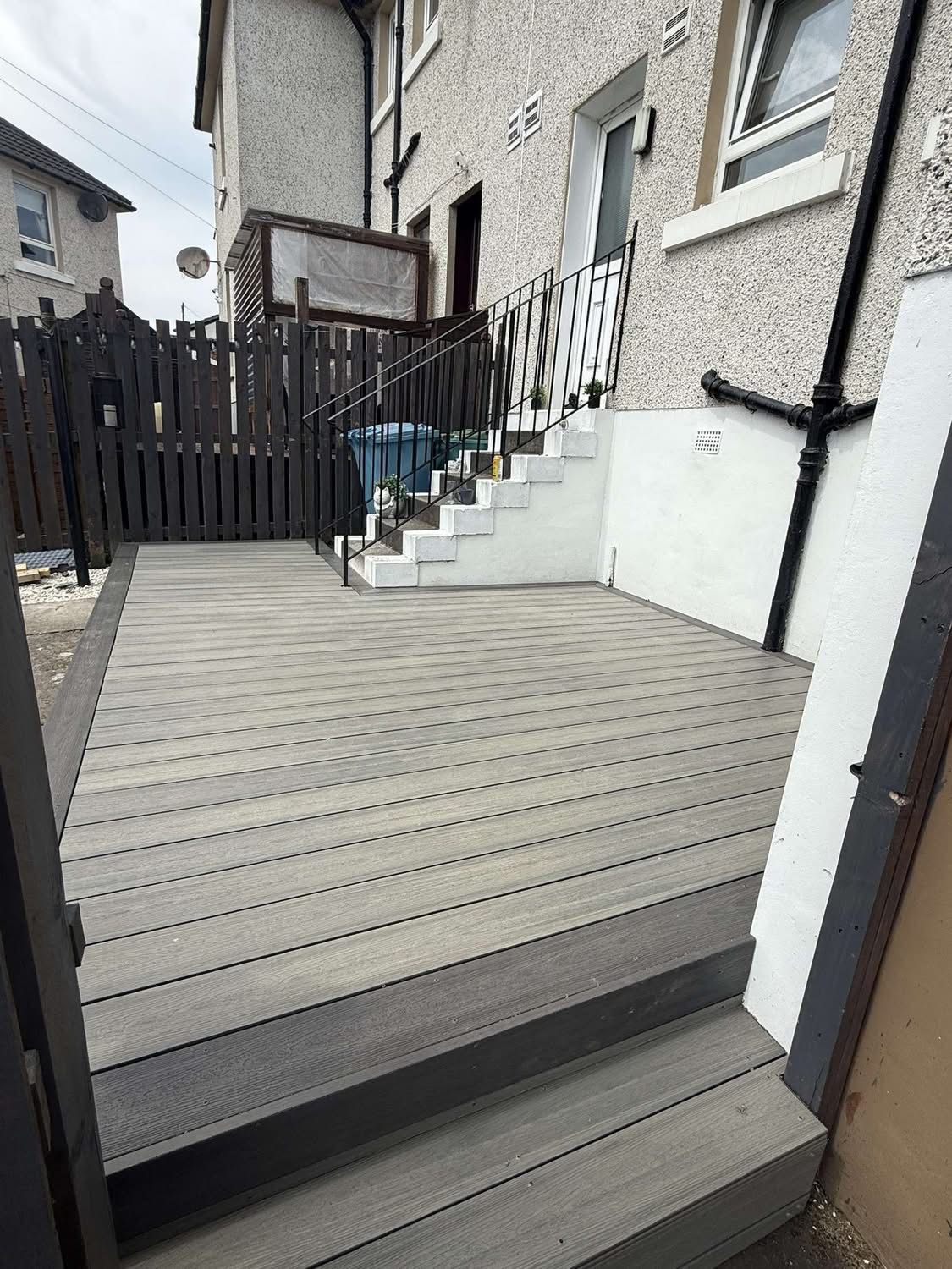 04d90e9a-66ff-4725-9af2-fdec5b1b3590