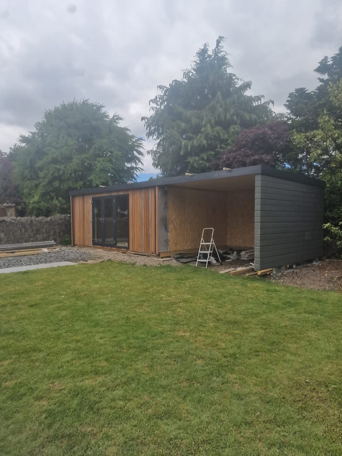 3260b575-0fbf-40db-ad73-75e051405245